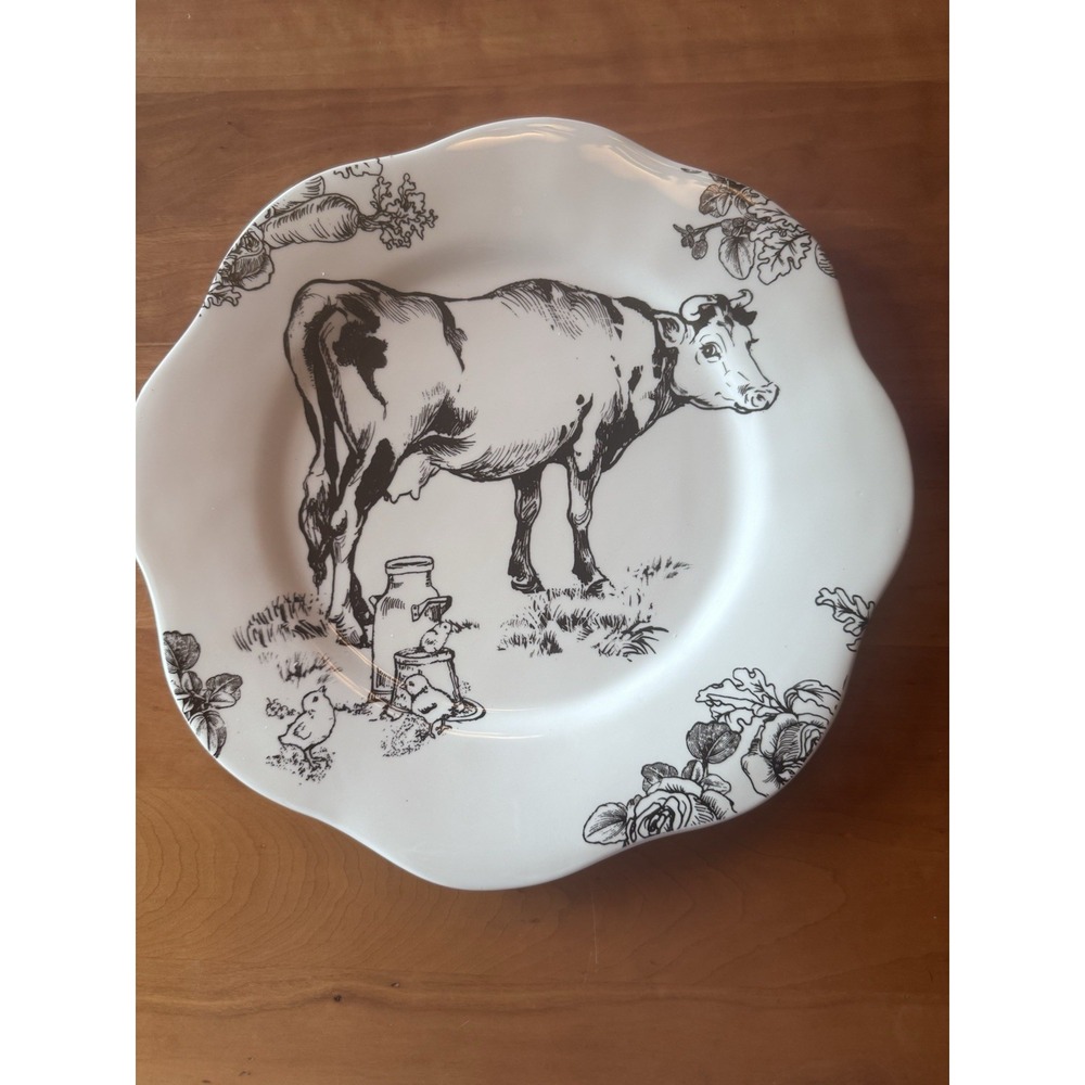 Andrea By Sadek Barnyard Toile White Black Scalloped Dinner Plate Cow Chicks